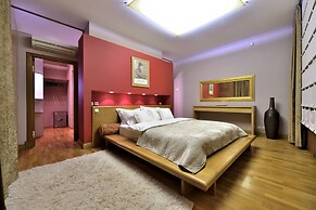 BELLE apartment on Italianskaya