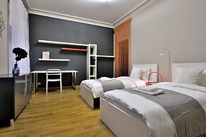 BELLE apartment on Italianskaya