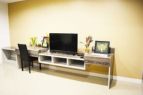 Serena Sathorn Suites