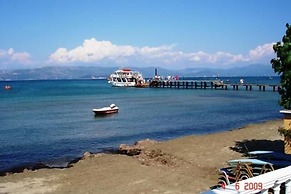 Lemon Grove Hotel and Studios