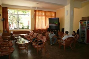 Lemon Grove Hotel and Studios