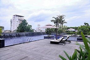 Balaji Sarovar Premiere Solapur