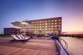 Balaji Sarovar Premiere Solapur