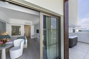 Ivi Mare - Designed for adults by Louis Hotels