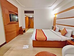 Royal Jardin Whistling Pines Resort