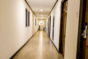 Royal Jardin Whistling Pines Resort