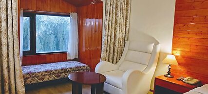 Royal Jardin Whistling Pines Resort