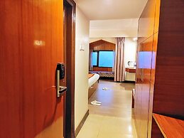 Royal Jardin Whistling Pines Resort