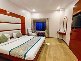 Royal Jardin Whistling Pines Resort