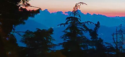 Royal Jardin Whistling Pines Resort