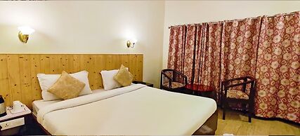 Royal Jardin Whistling Pines Resort