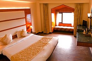 Royal Jardin Whistling Pines Resort