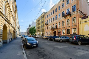 AQUARELLE apartment on Stremyannaya