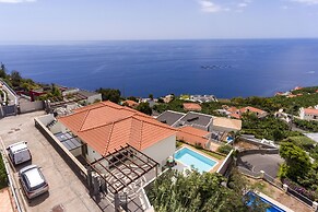 Casa Amaro Mar by Our Madeira