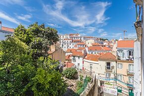 Alfama Vintage Studio Apartment w/ RiverView - by LU Holidays