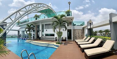 Infinity 28 Hotel & Residence