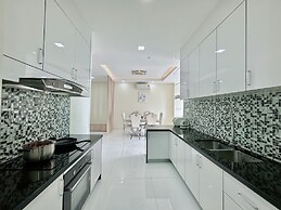 Infinity 28 Hotel & Residence