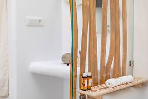 Naxian Lounge Villas