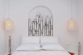 Naxian Lounge Villas