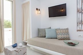 Naxian Lounge Villas