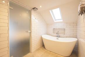 Altskeith Country House on Loch Ard