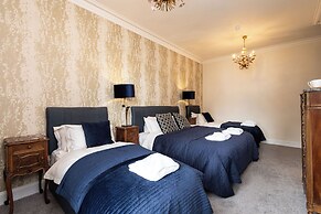 Altskeith Country House on Loch Ard