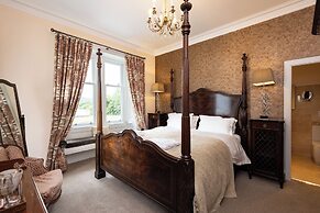 Altskeith Country House on Loch Ard