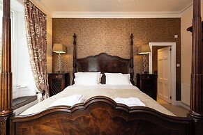 Altskeith Country House on Loch Ard