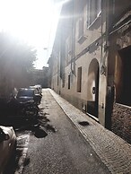 Nice and Cozy Quiet Apartment Right in the Center