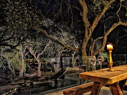 Mavres Luxury Studio