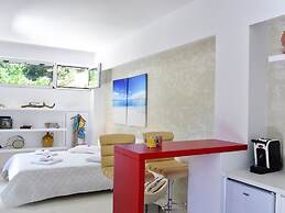 Mavres Luxury Studio