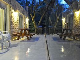 Mavres Luxury Studio