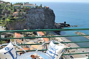 Casa Jardim Mar by Our Madeira