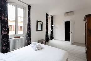 Amedei Apartment int 7