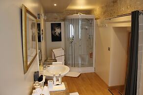 Le Patio Chambres et Table dHotes
