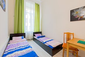 Apart Hotel 4Friends