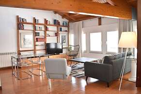 The Príncipe Real Lisbon Apartment