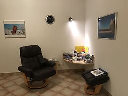 Apartment Ahsbahs Suite near Airport