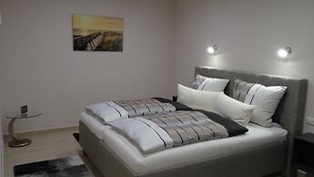 Apartment Ahsbahs Suite near Airport