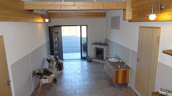 Apartment Ahsbahs Suite near Airport
