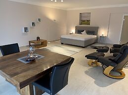 Apartment Ahsbahs Suite near Airport