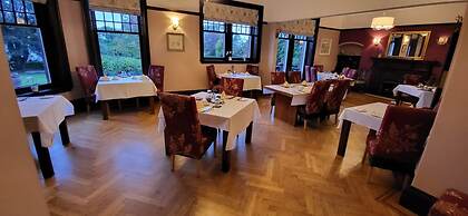 Oyo Dunmar House Hotel