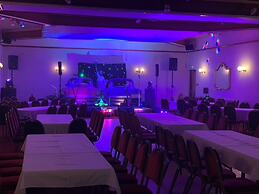 Oyo Dunmar House Hotel