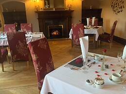 Oyo Dunmar House Hotel