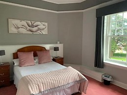 OYO Dunmar House Hotel