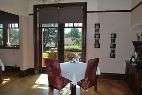 Oyo Dunmar House Hotel
