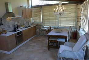 Alekos Beach Houses - Natura Verde