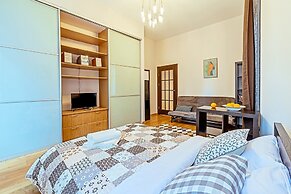 Welcome Home Apartments Grodnensky 12