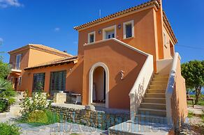 Alekos Beach Houses - Natura Gialla