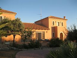 Alekos Beach Houses - Natura Rossa